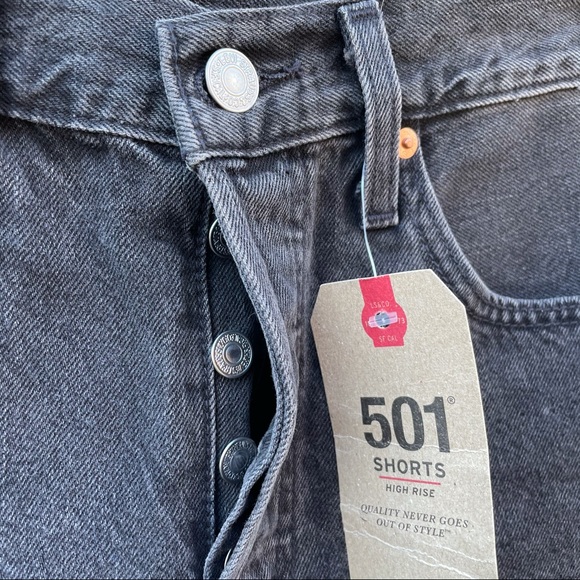 Levi’s 501 High-Rise Denim Cut Off Jean Shorts - Picture 5 of 15